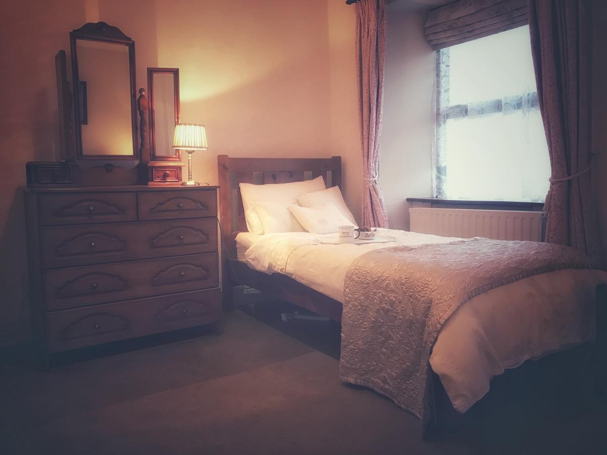 Mcmahon Guesthouse Лістоуел Екстер'єр фото