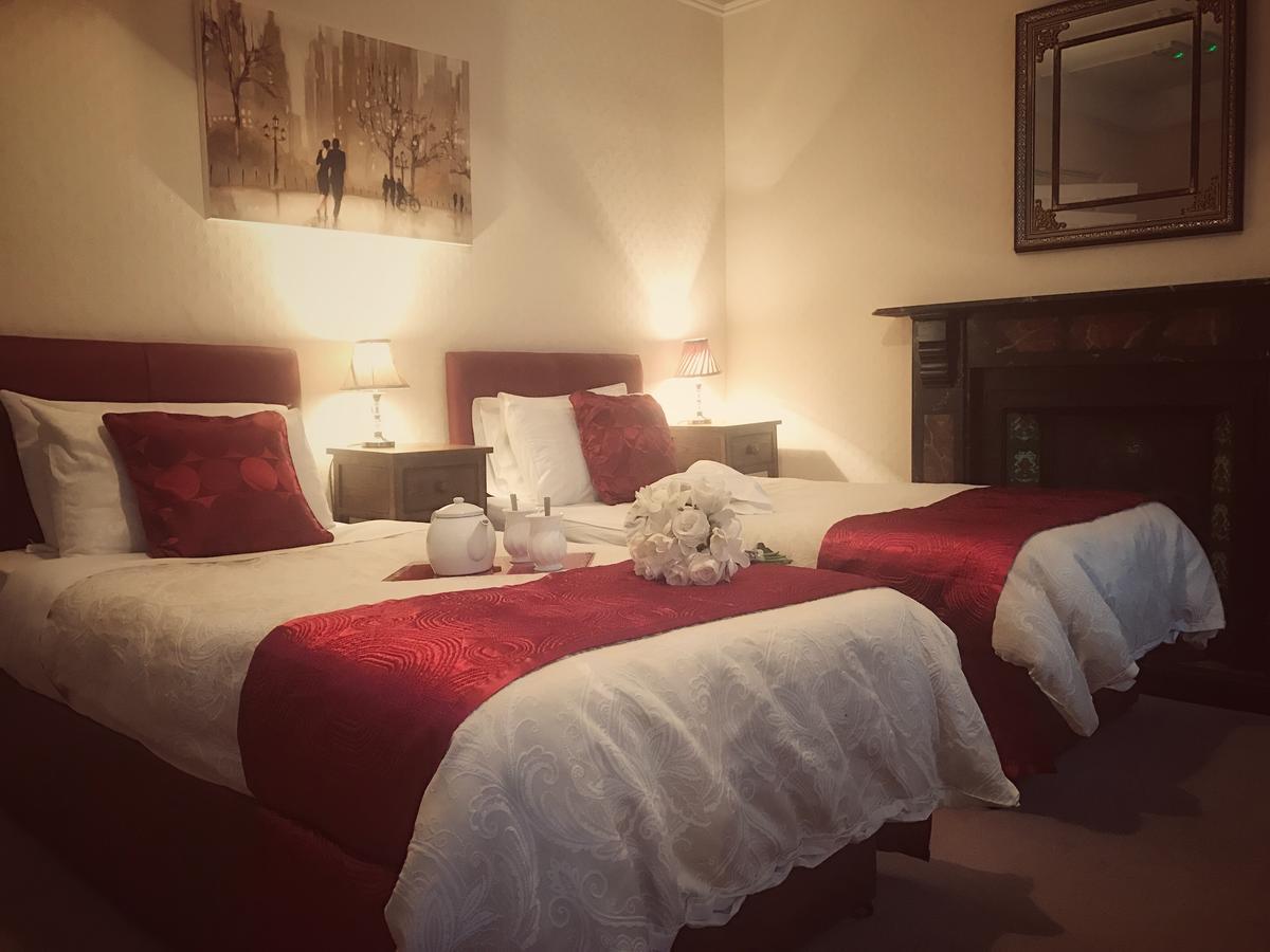 Mcmahon Guesthouse Лістоуел Екстер'єр фото